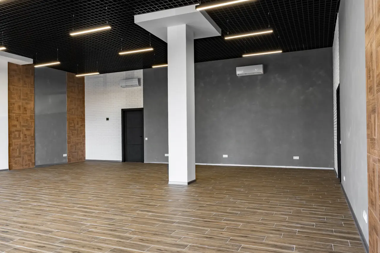 Empty loft-style commercial office